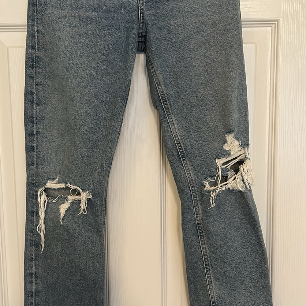 AGOLDE Riley Ripped High-Rise Cropped Jeans - Picture 4 of 10